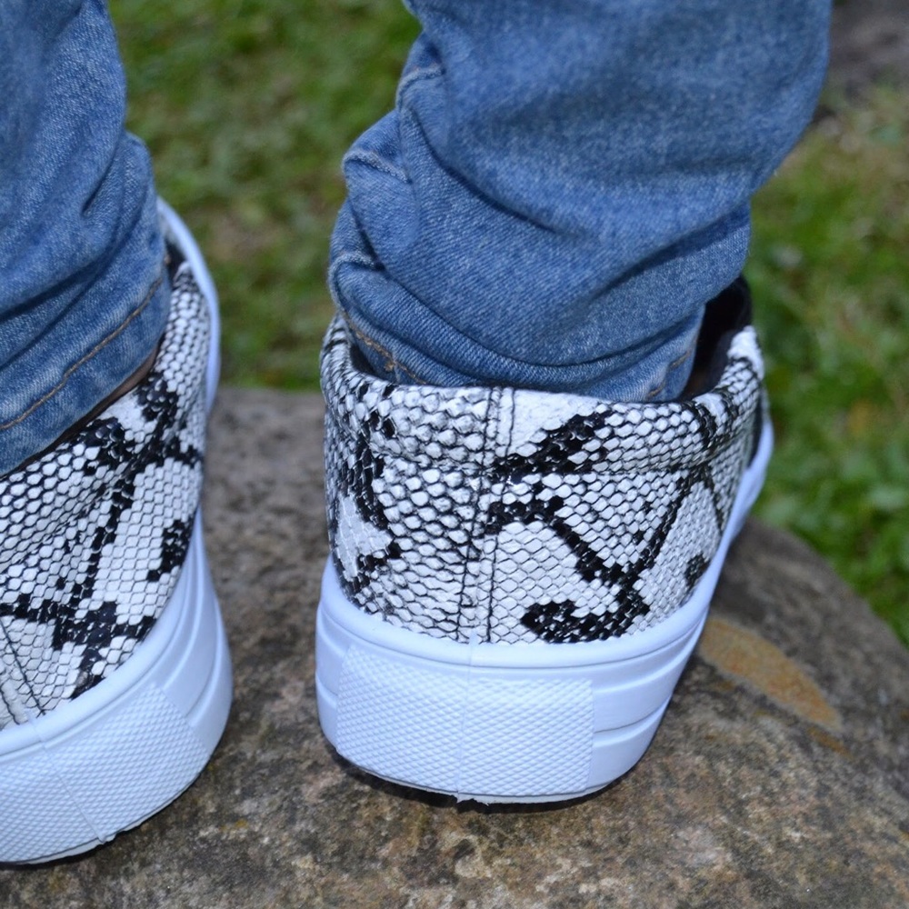 Black & White Snake Animal Print Slip On Sneakers - Picture 4 of 4